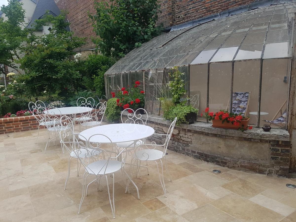 Le Clos Saint-Germain Rugles Exterior foto